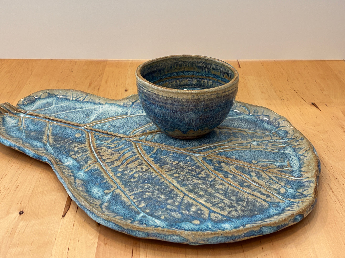 Blue Leaf Serving Tray with Bowl