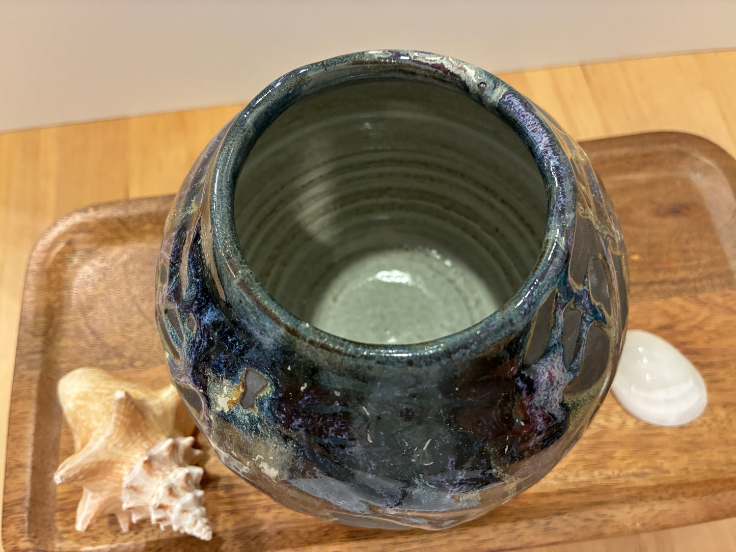 Round Blue Purple Kelp Vase
